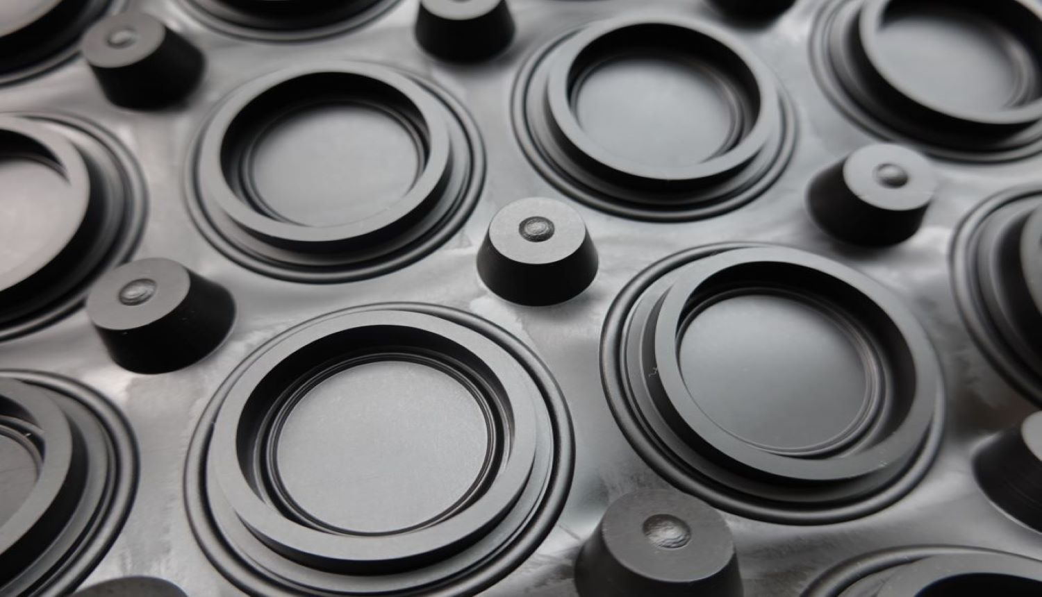 Gummi- Faser/Gewebe Membranen